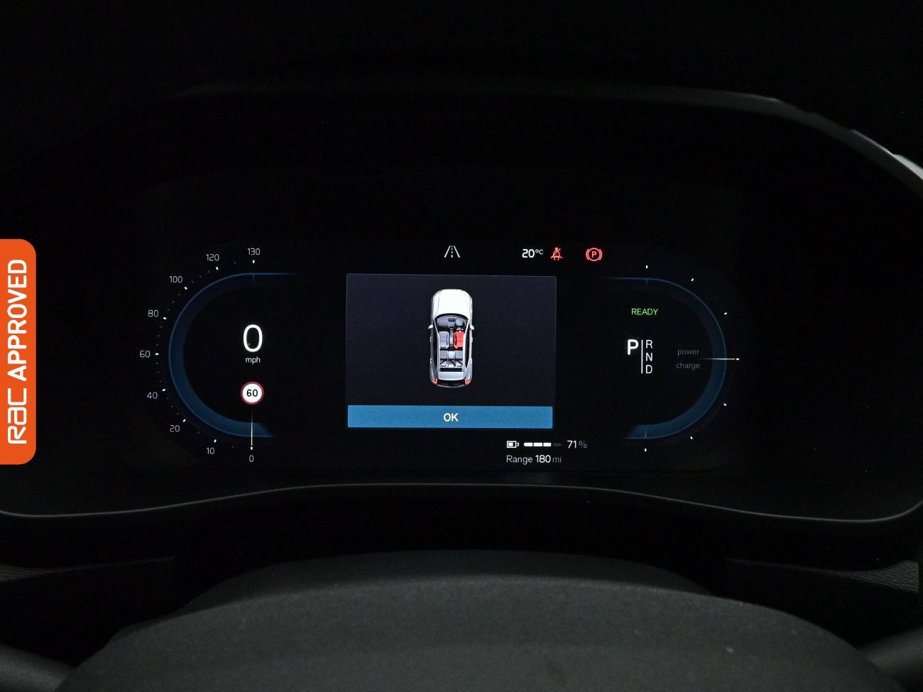Volvo XC40 view 12