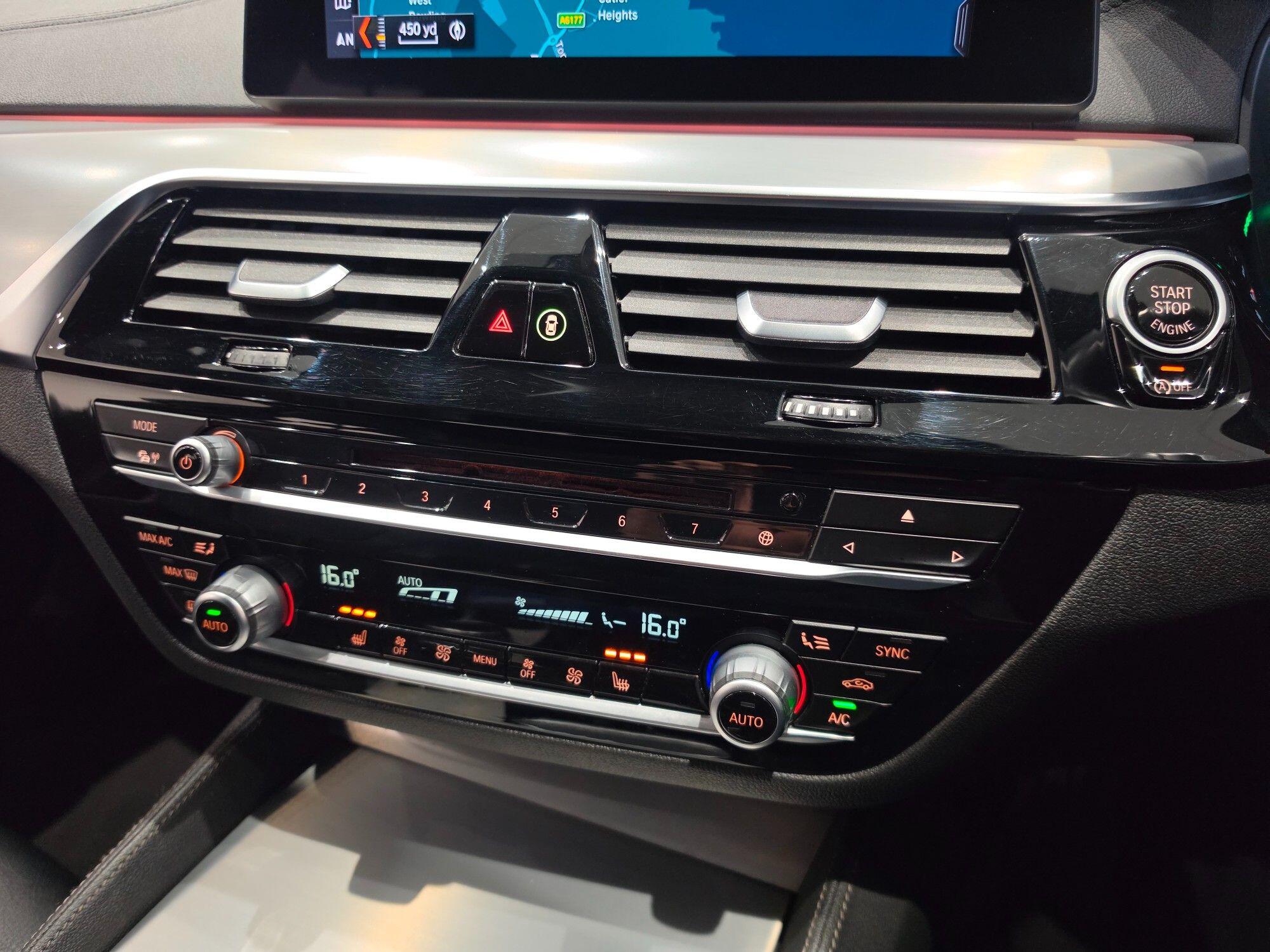 BMW 5 Series view 112