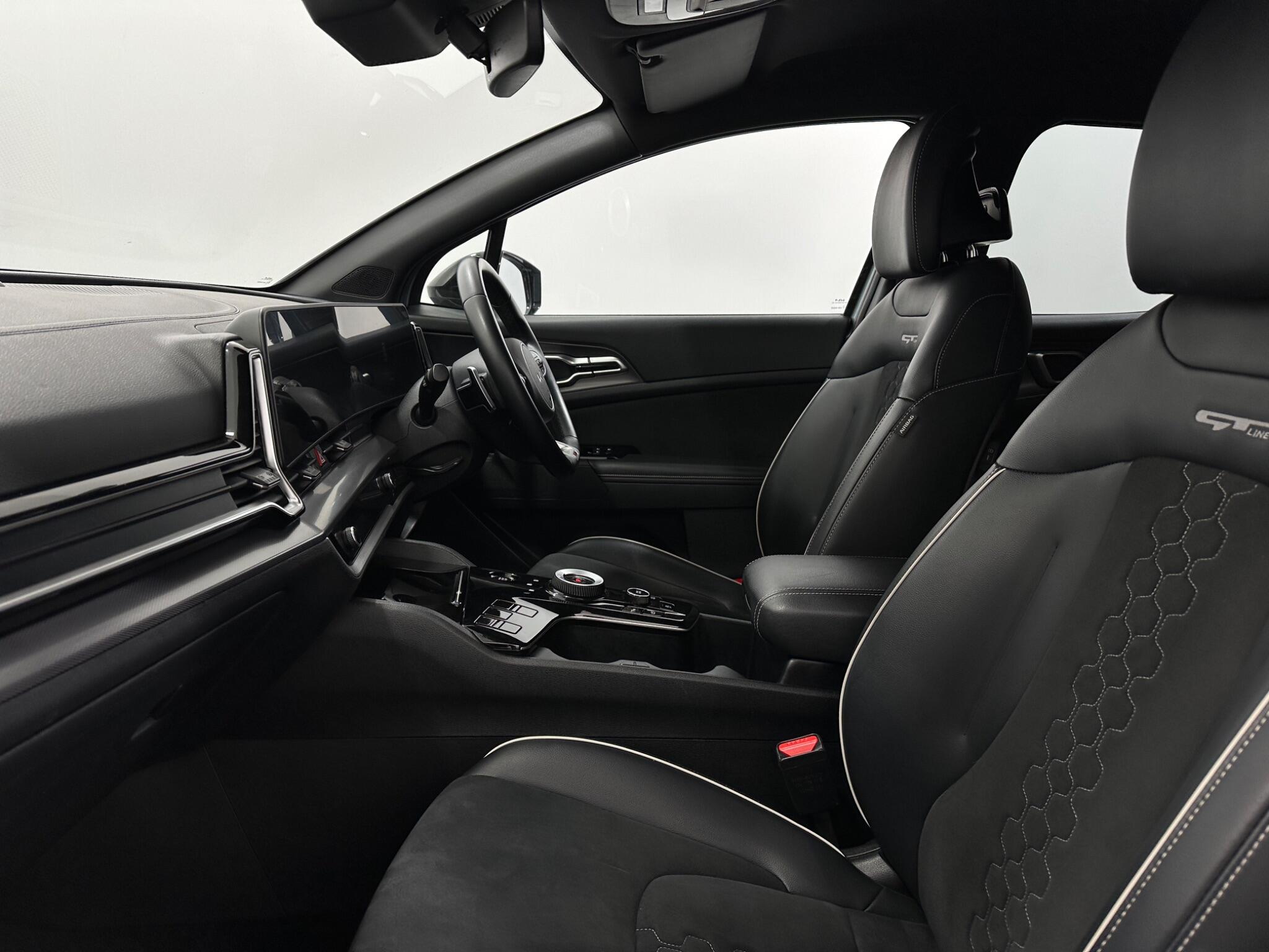 Kia Sportage view 34