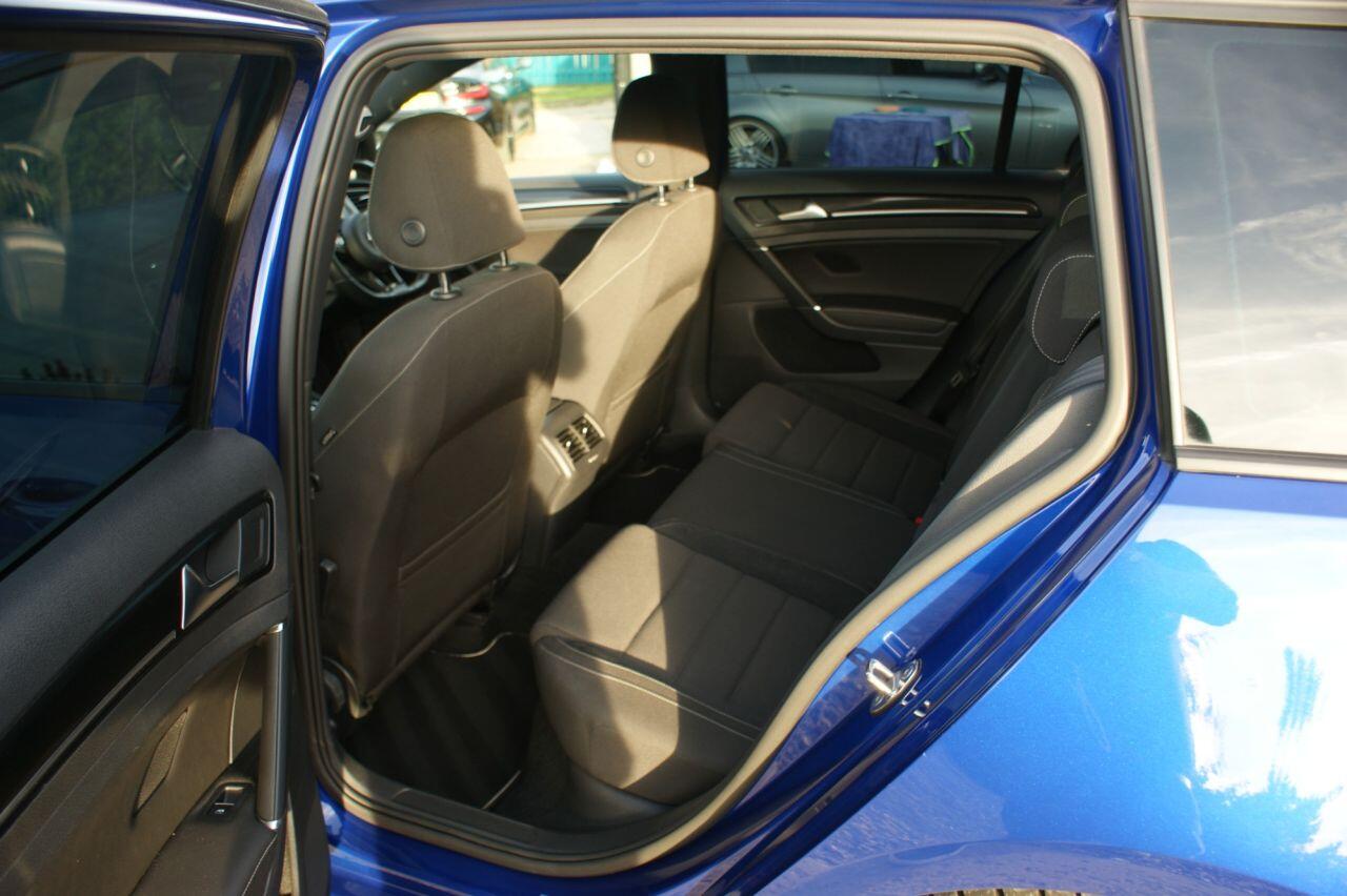 Volkswagen Golf view 32