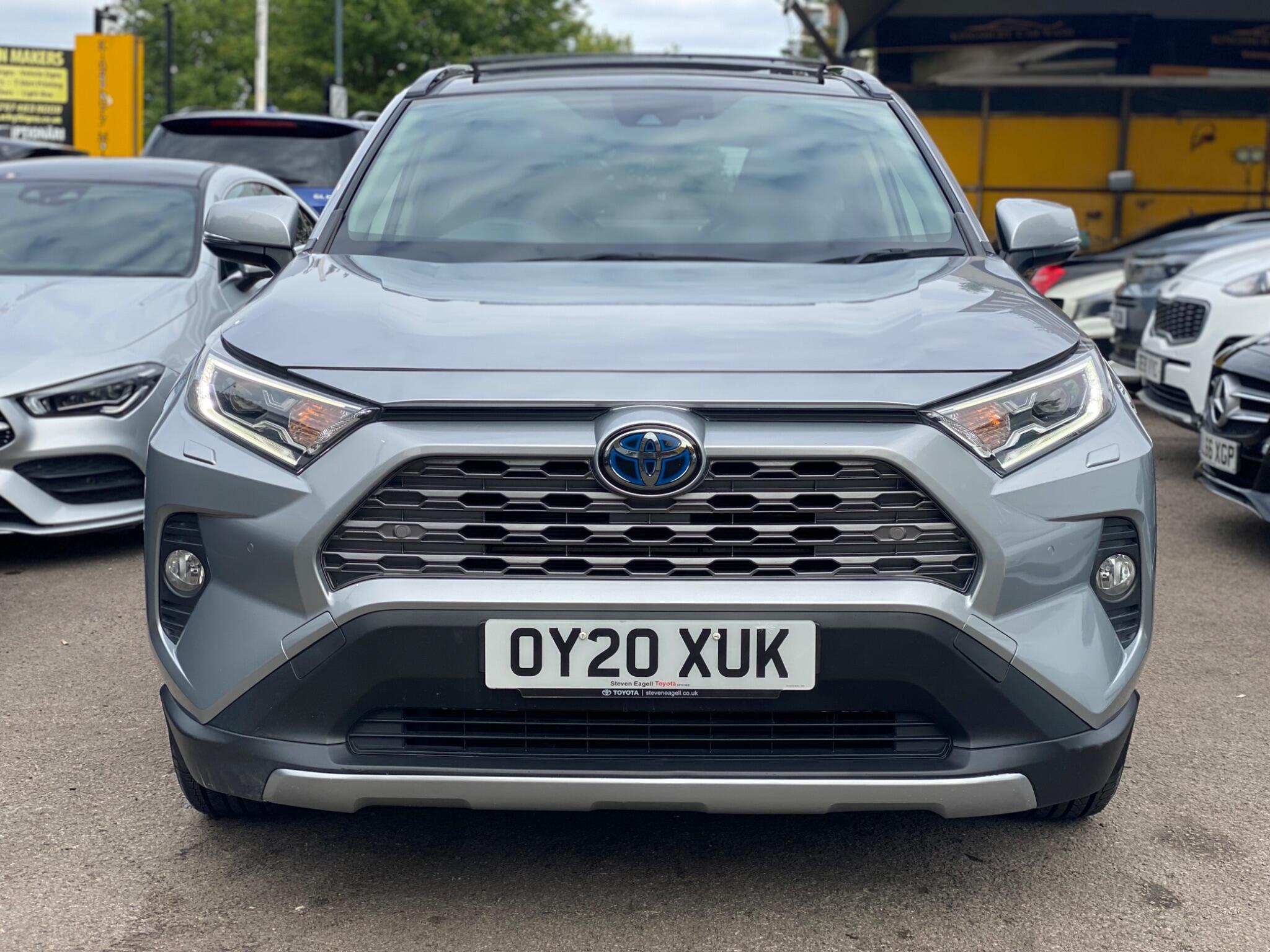 Toyota Rav4 view 3