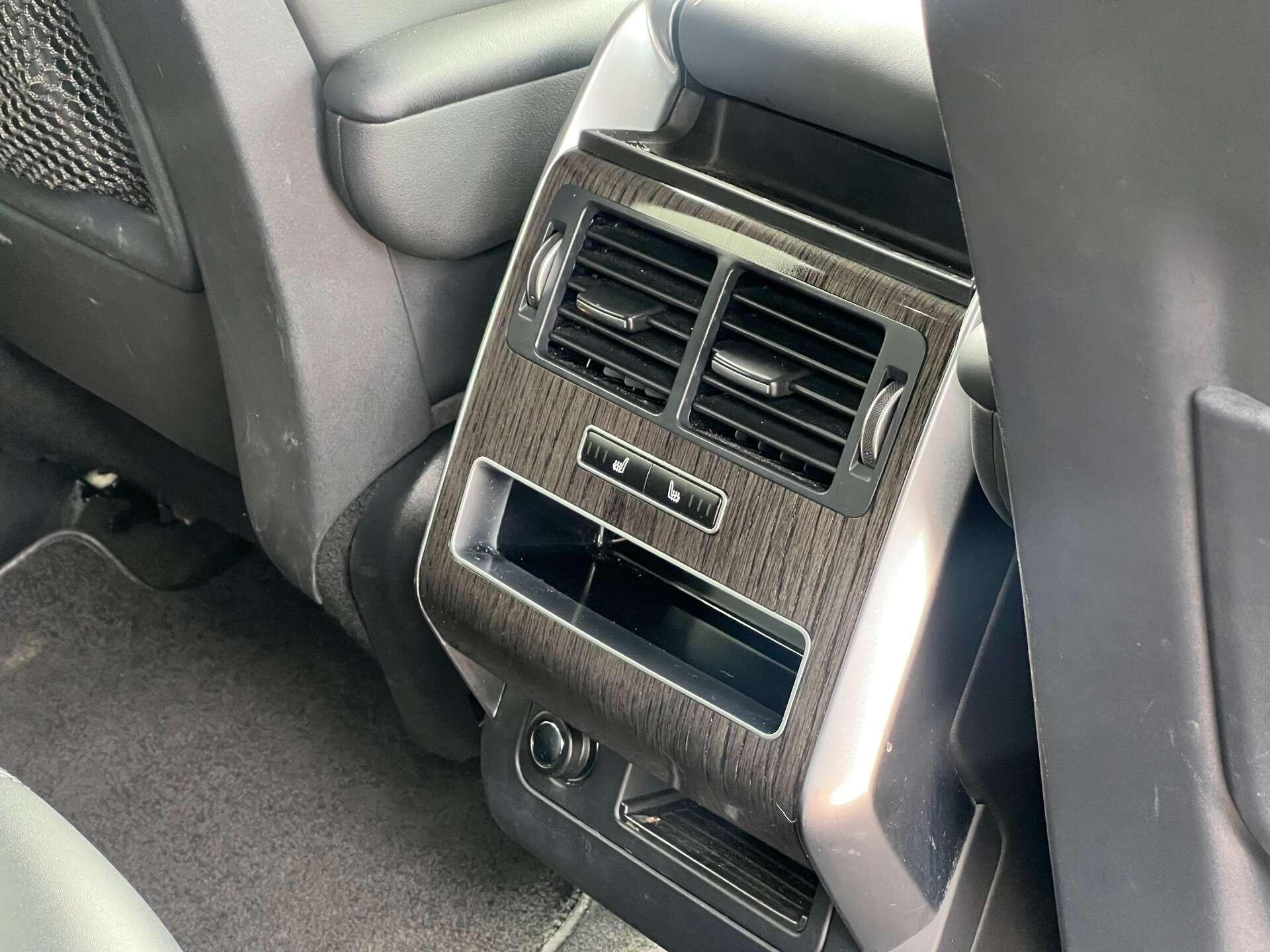 Land Rover Range Rover Sport view 35