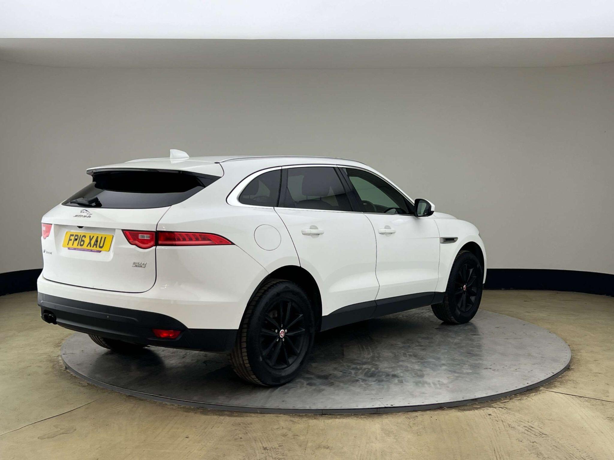 Jaguar F-Pace view 2