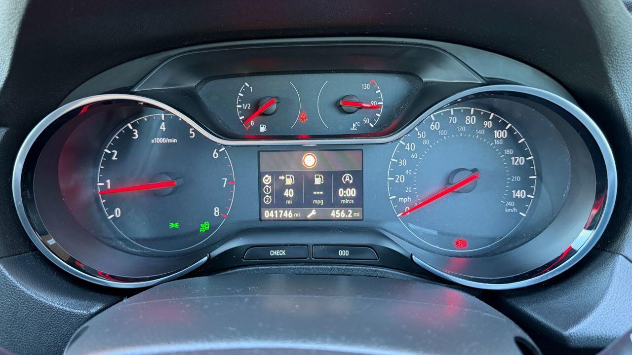 Vauxhall Grandland X view 21