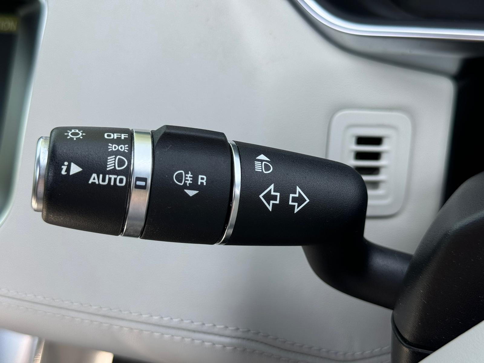 Land Rover Range Rover Sport view 37