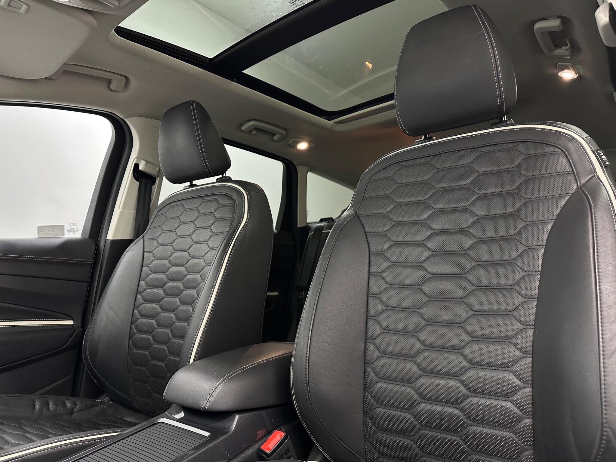 Ford Kuga view 35