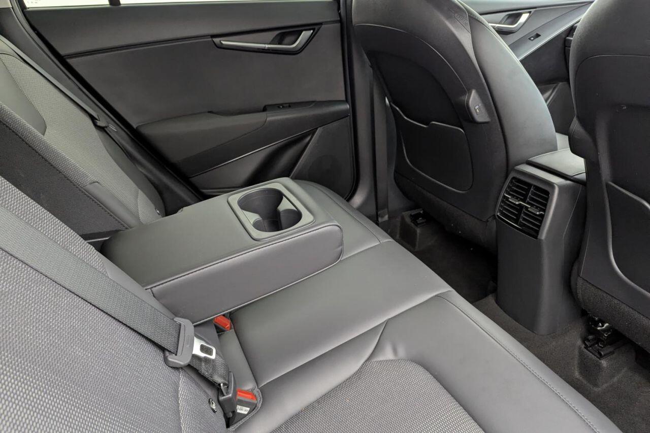 Kia Niro view 18