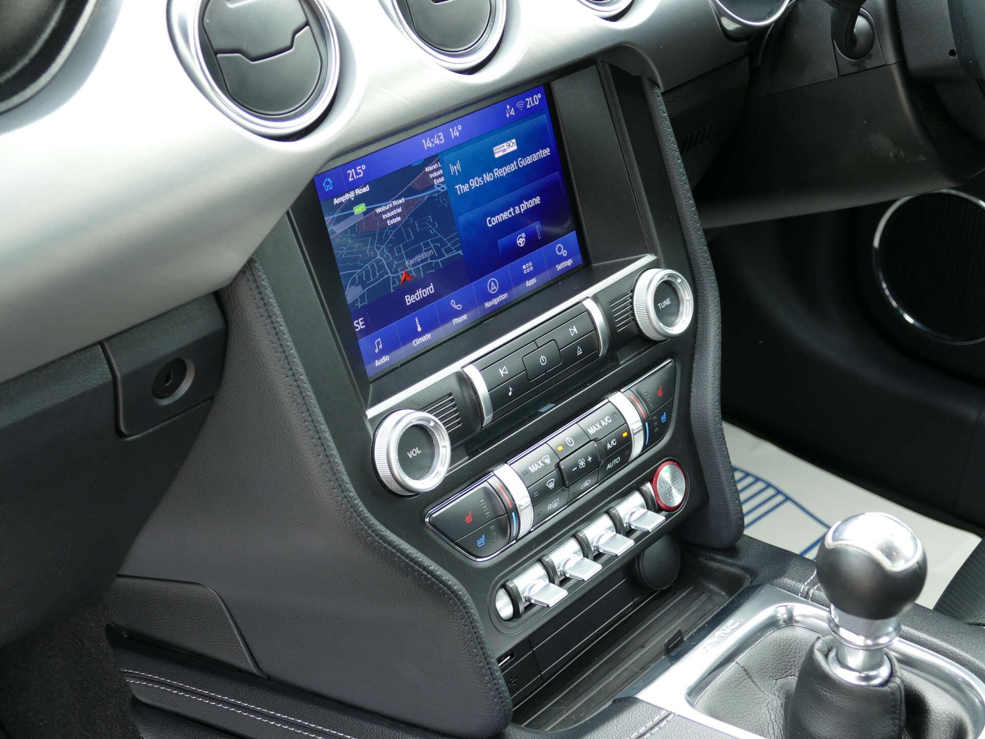 Ford Mustang view 32