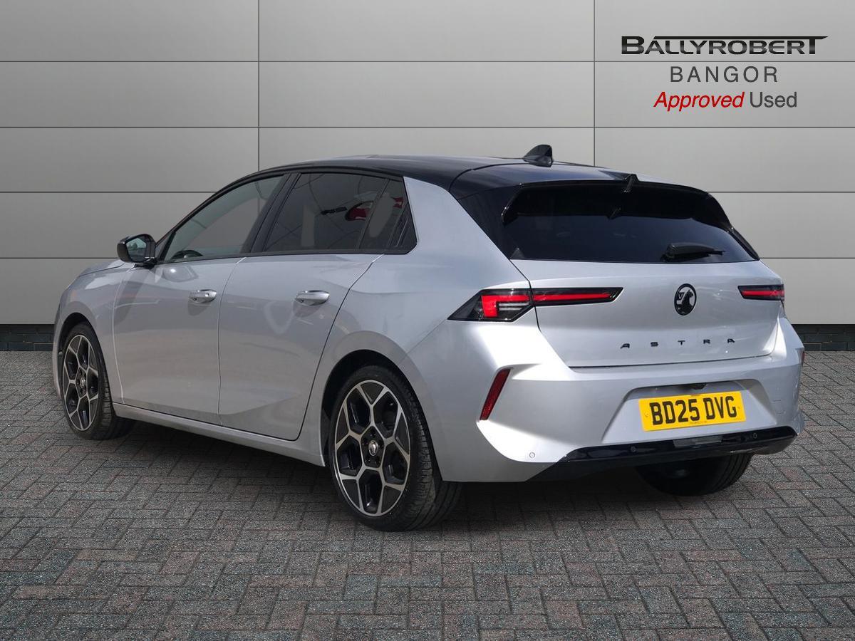 Vauxhall Astra view 2