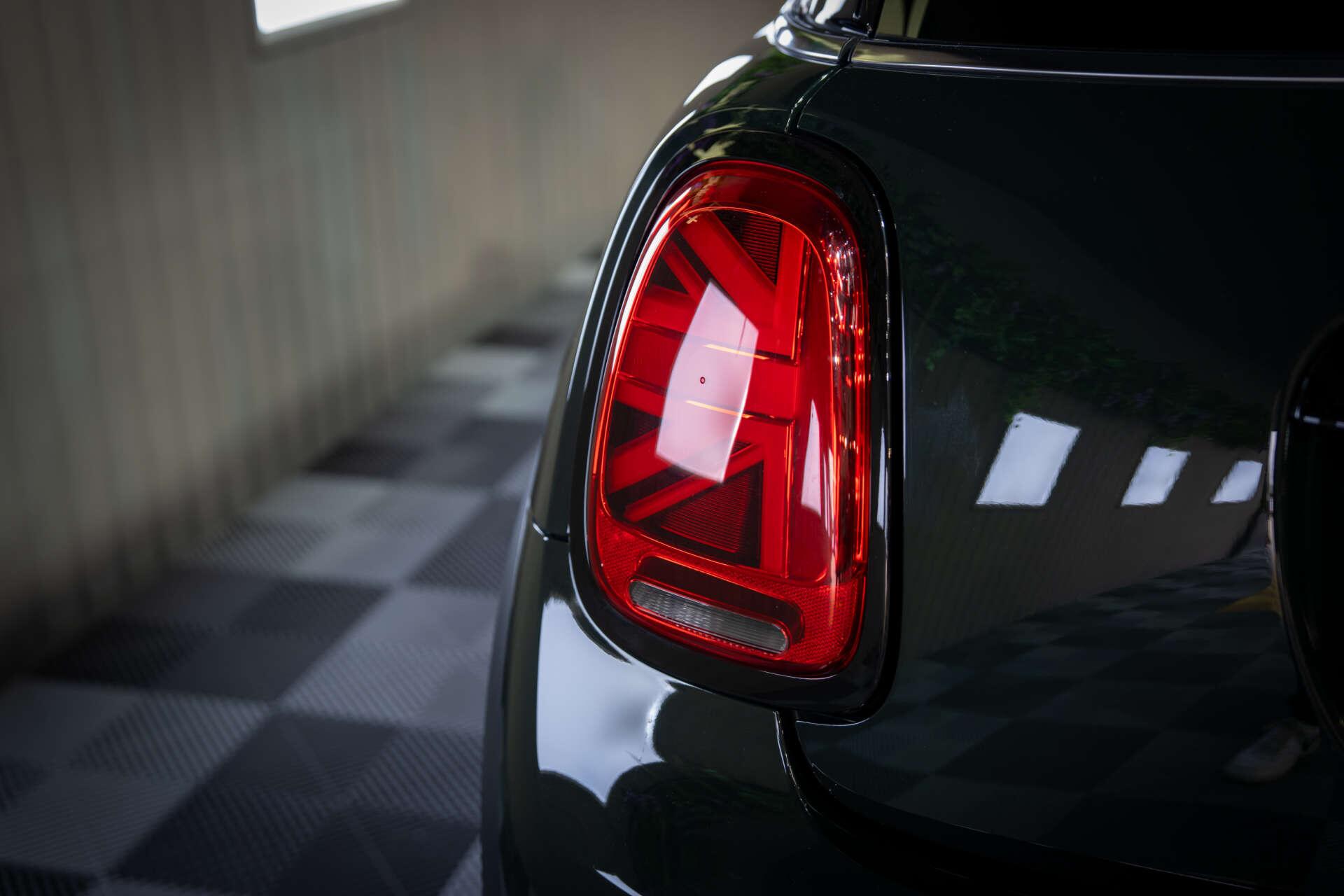 Mini Cooper view 16