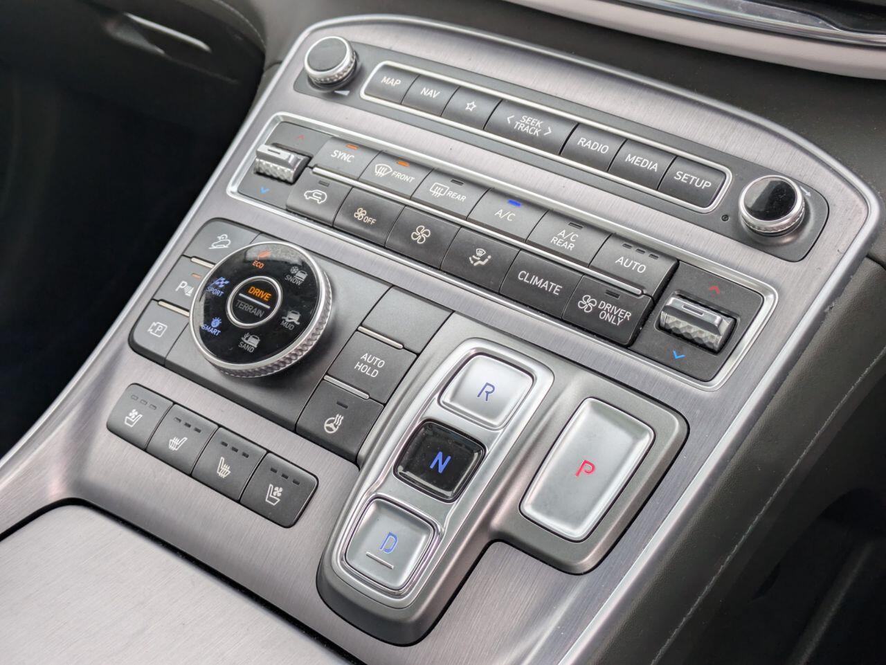 Hyundai Santa Fe view 15