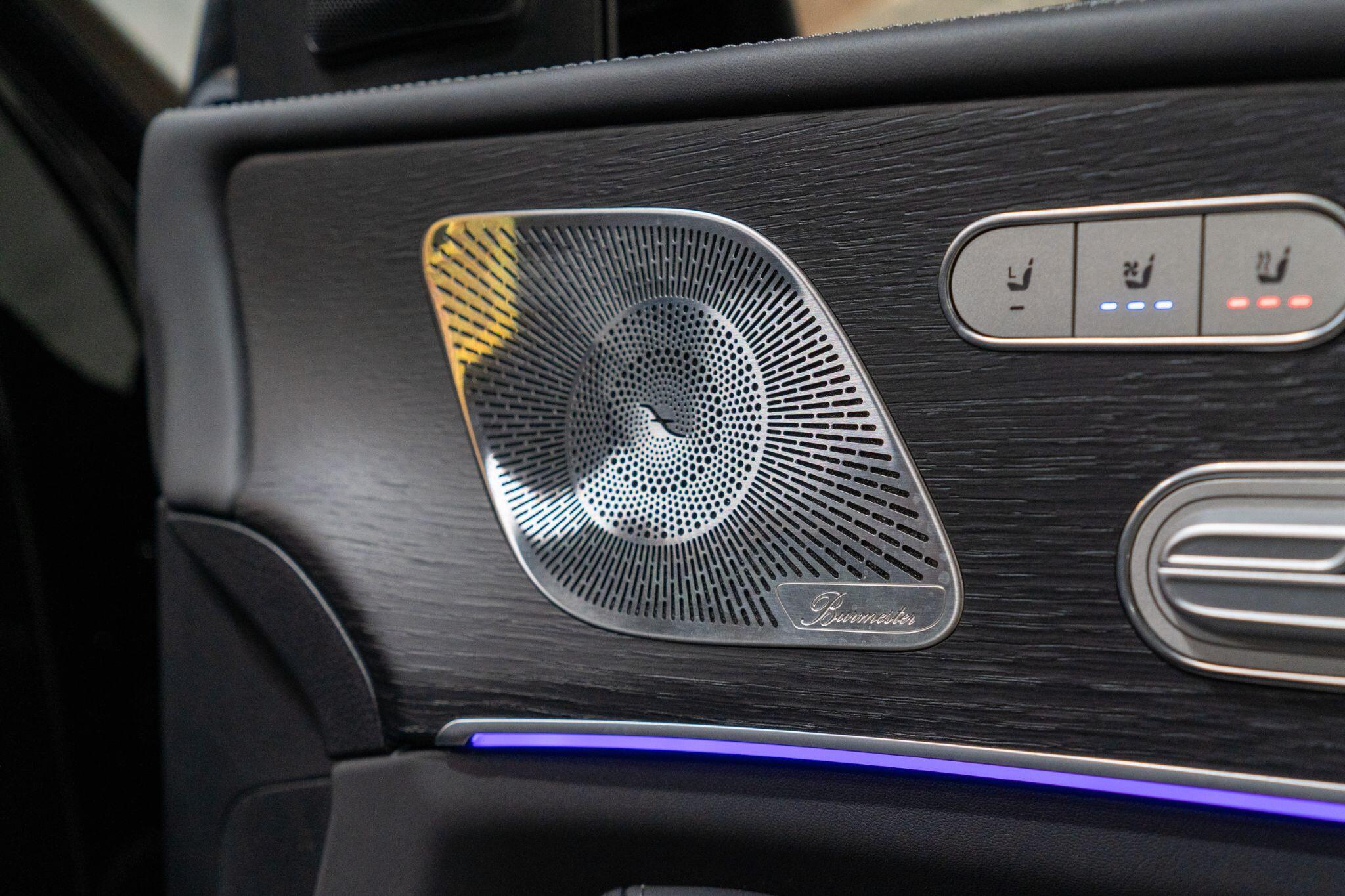 Mercedes-Benz GLS view 22