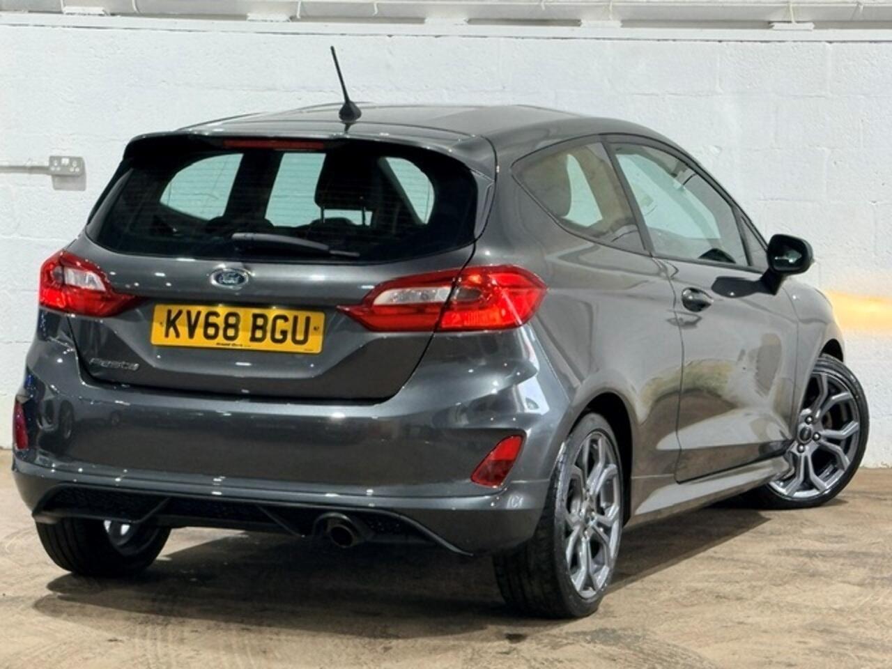 Ford Fiesta view 38