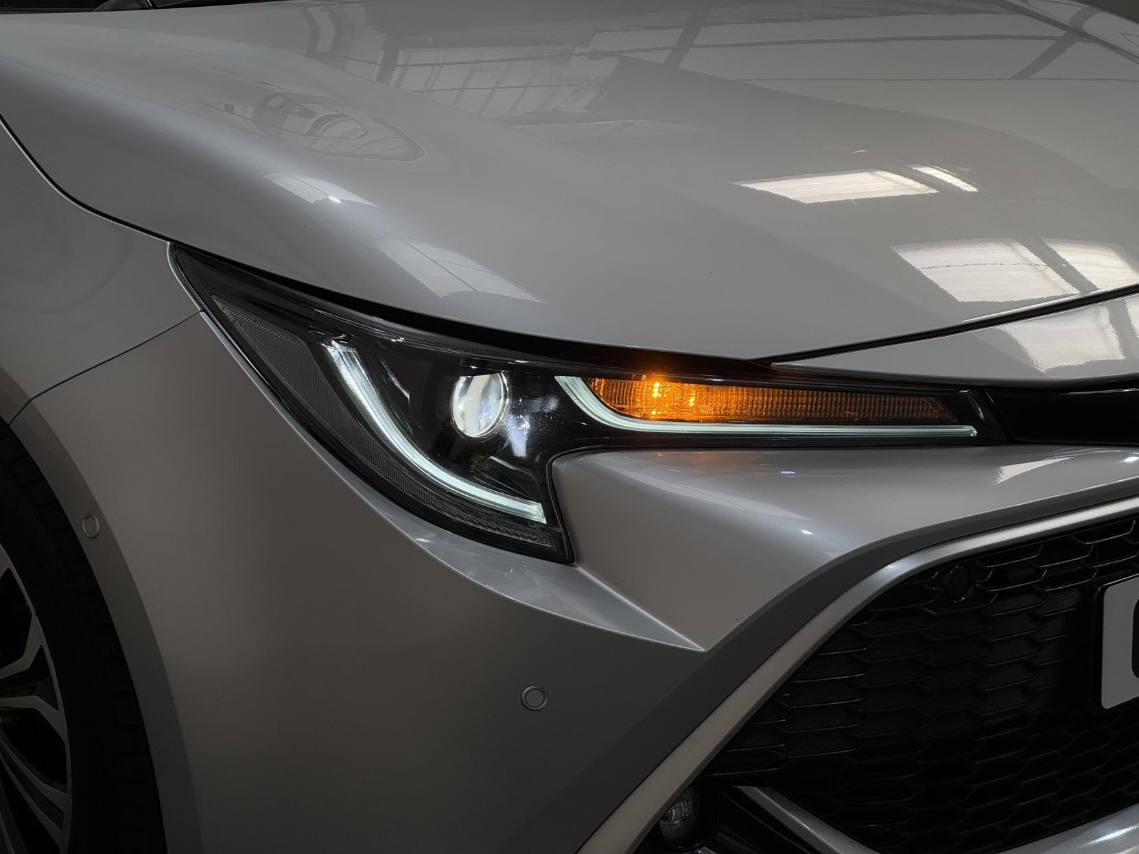 Toyota Corolla view 6