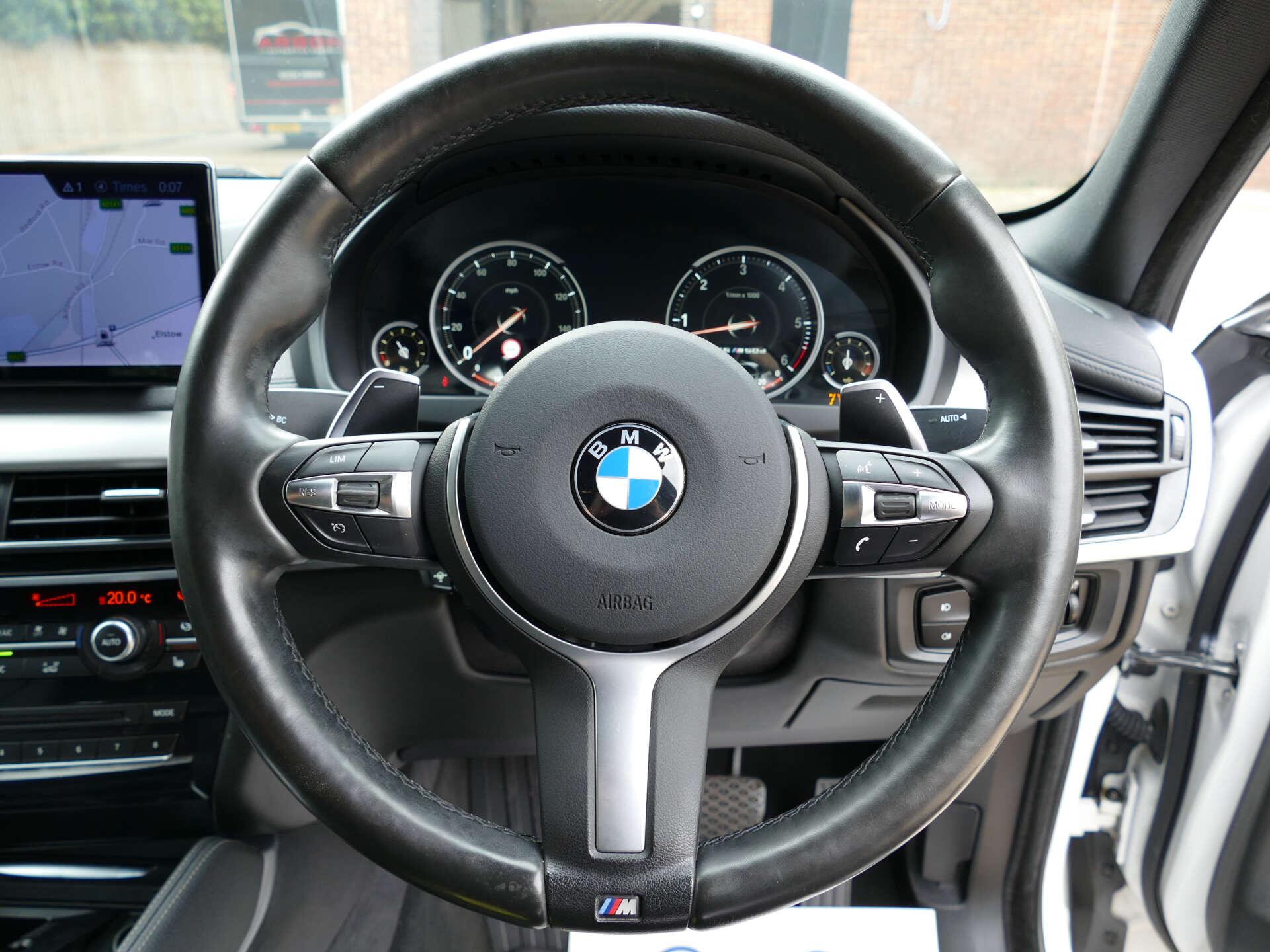 BMW X6 view 39