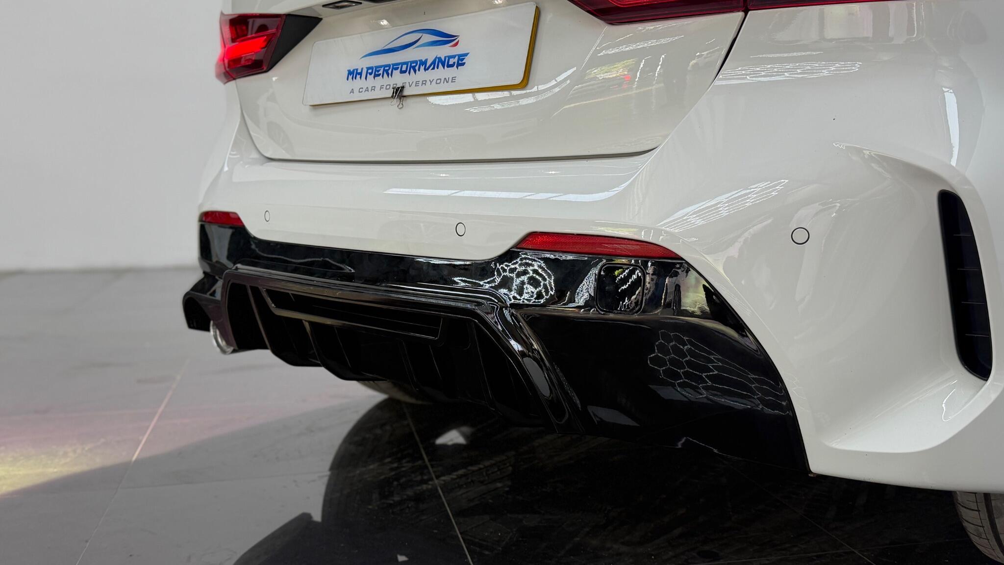BMW 1 Series view 26