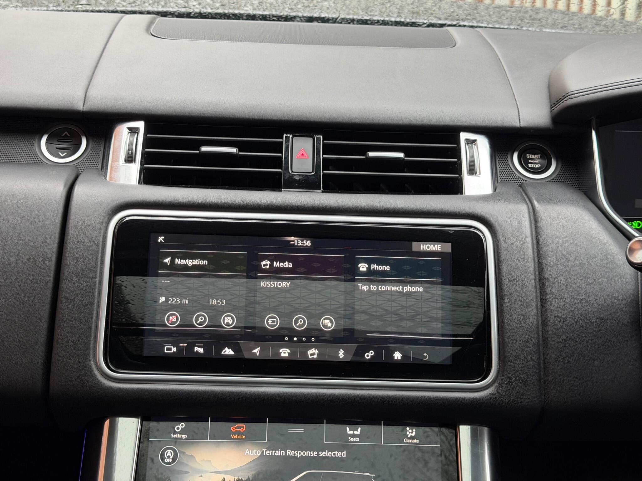 Land Rover Range Rover Sport view 40