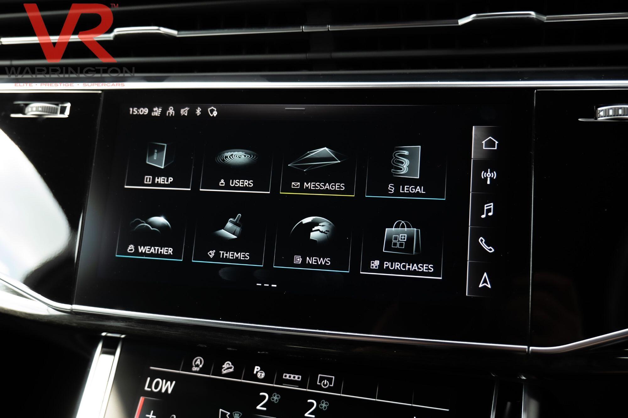 Audi Q7 view 35