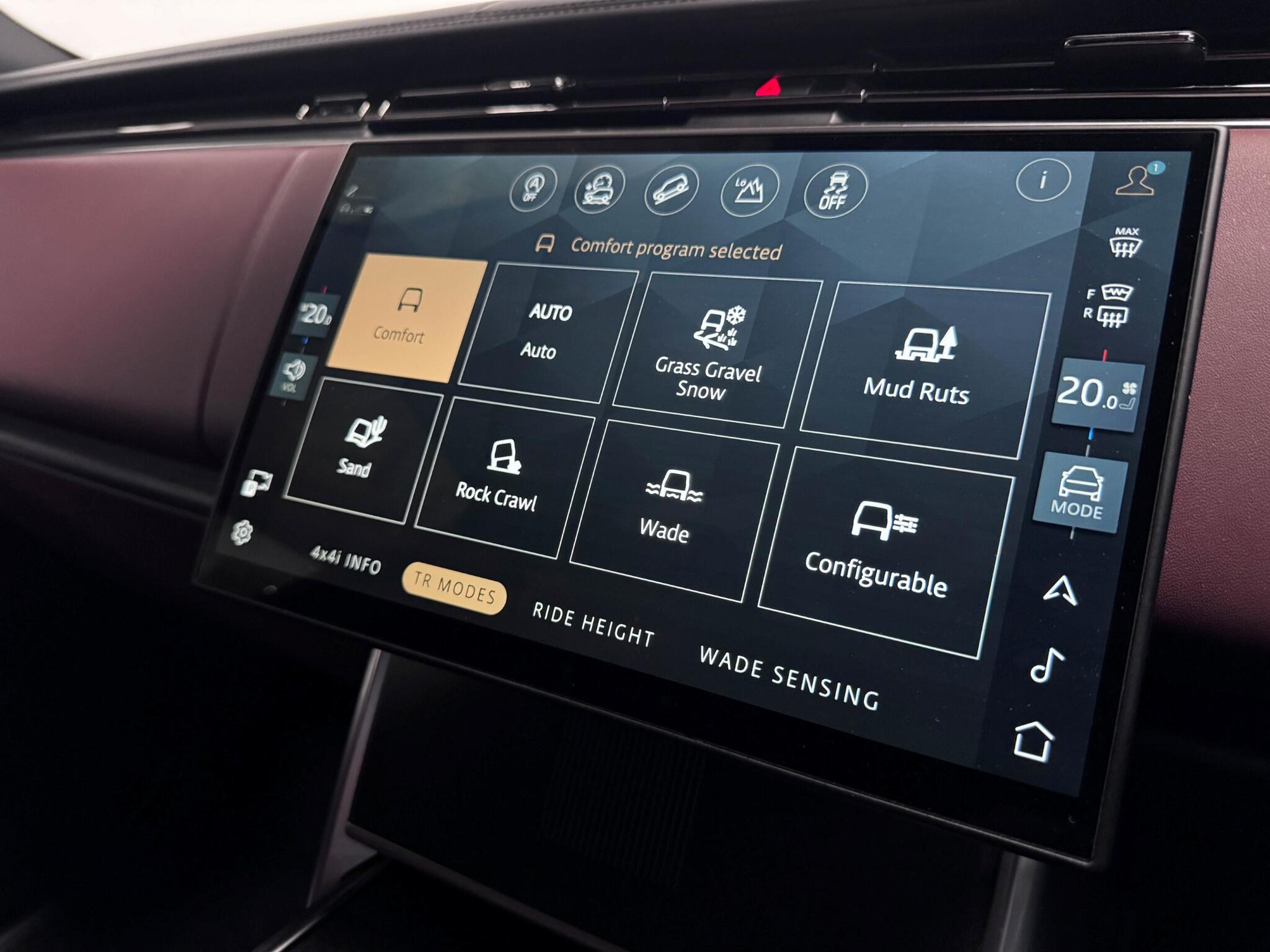 Land Rover Range Rover view 63