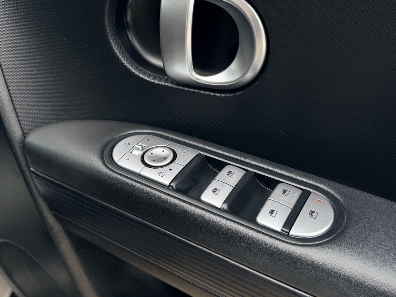 Hyundai Ioniq 5 view 30
