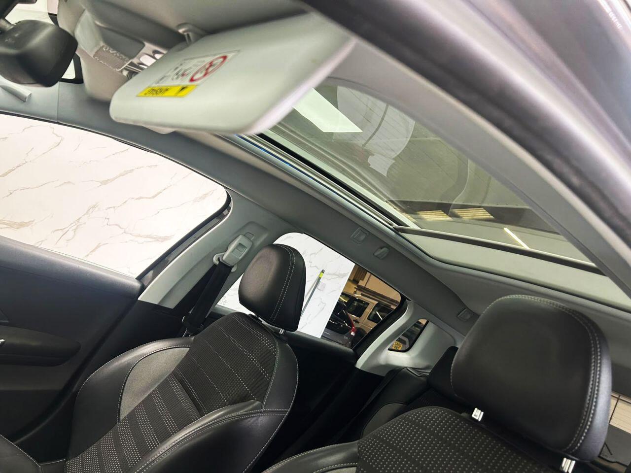 Peugeot 2008 view 14