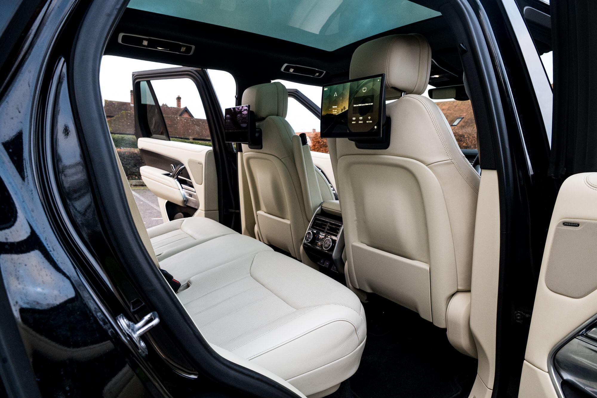 Land Rover Range Rover view 34