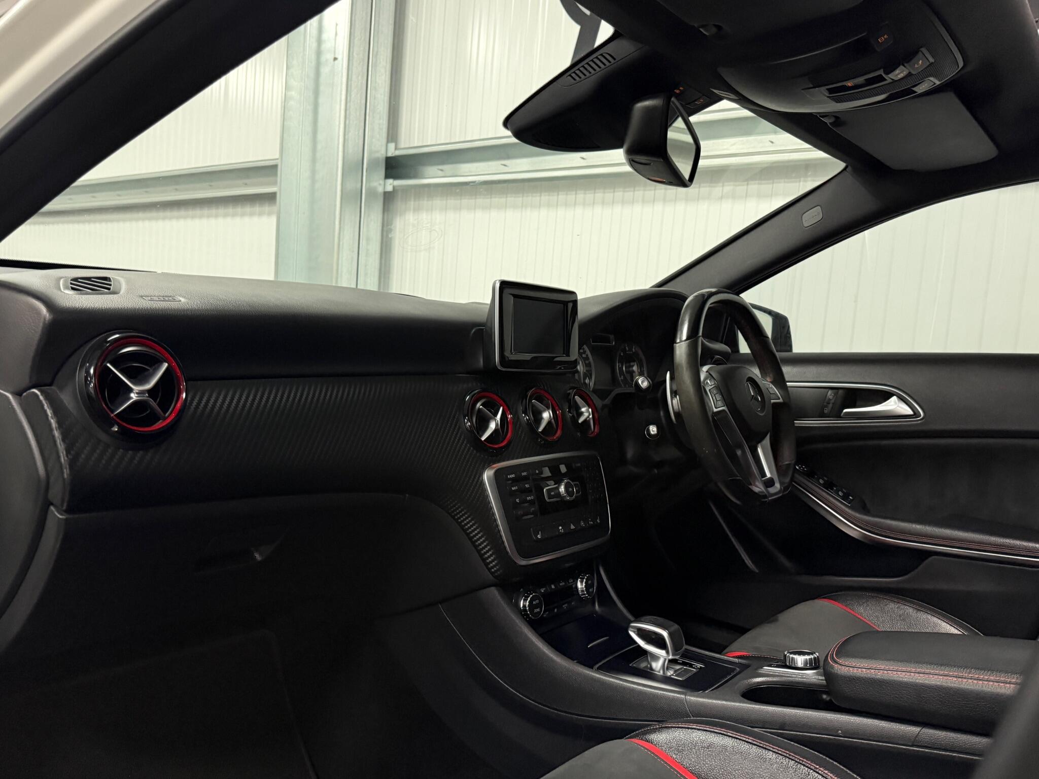 Mercedes-Benz A-Class view 26