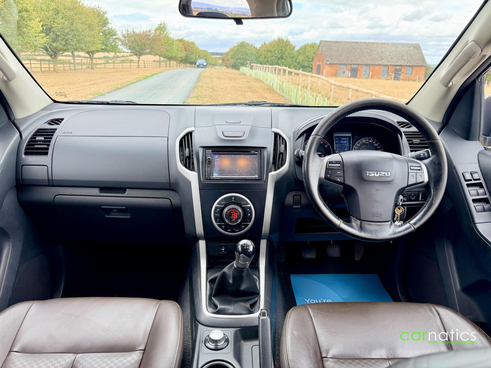 Isuzu D-Max view 18