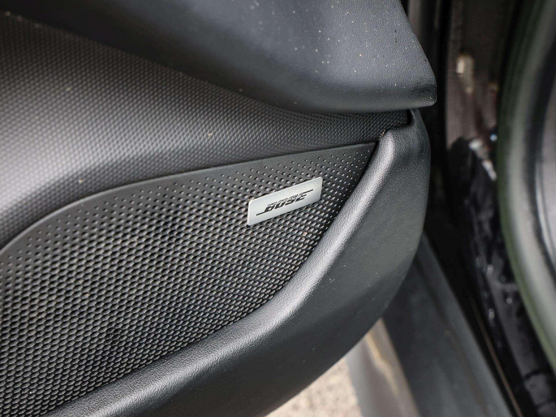 Porsche Taycan view 20