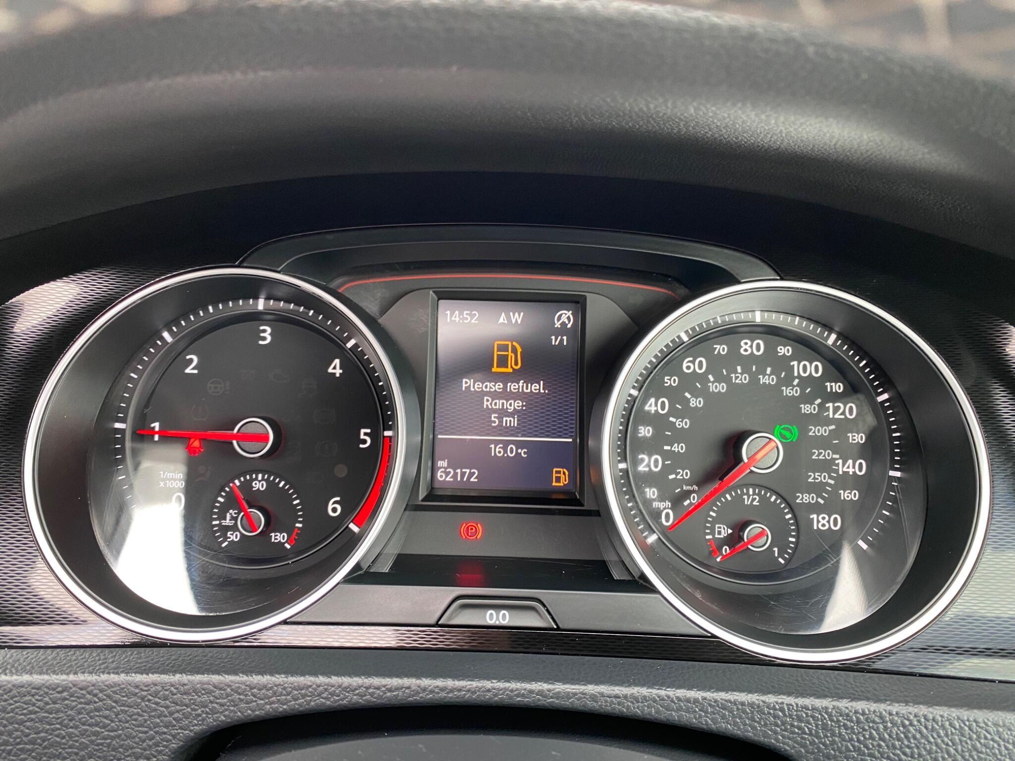 Volkswagen Golf view 21