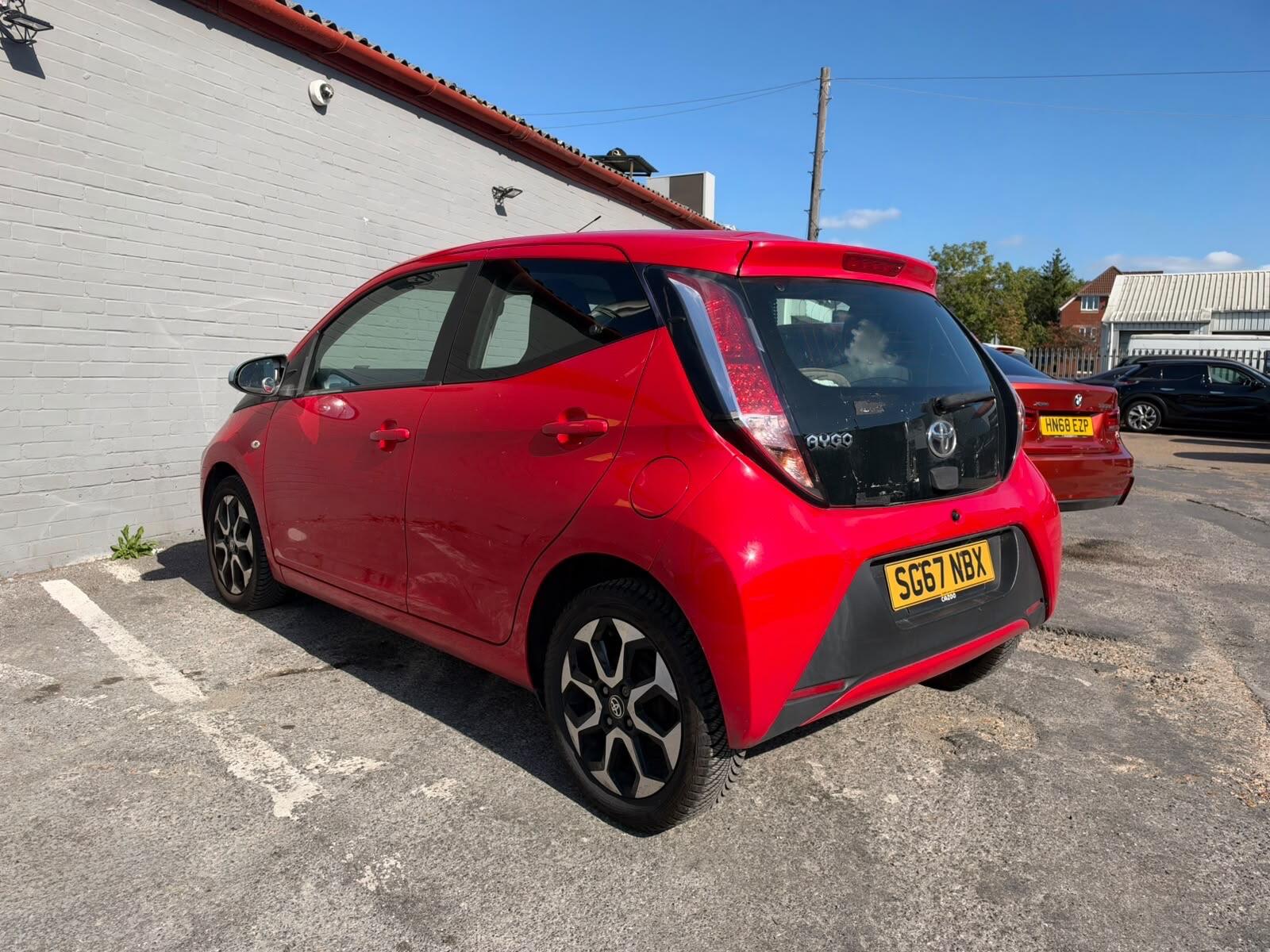 Toyota Aygo view 8