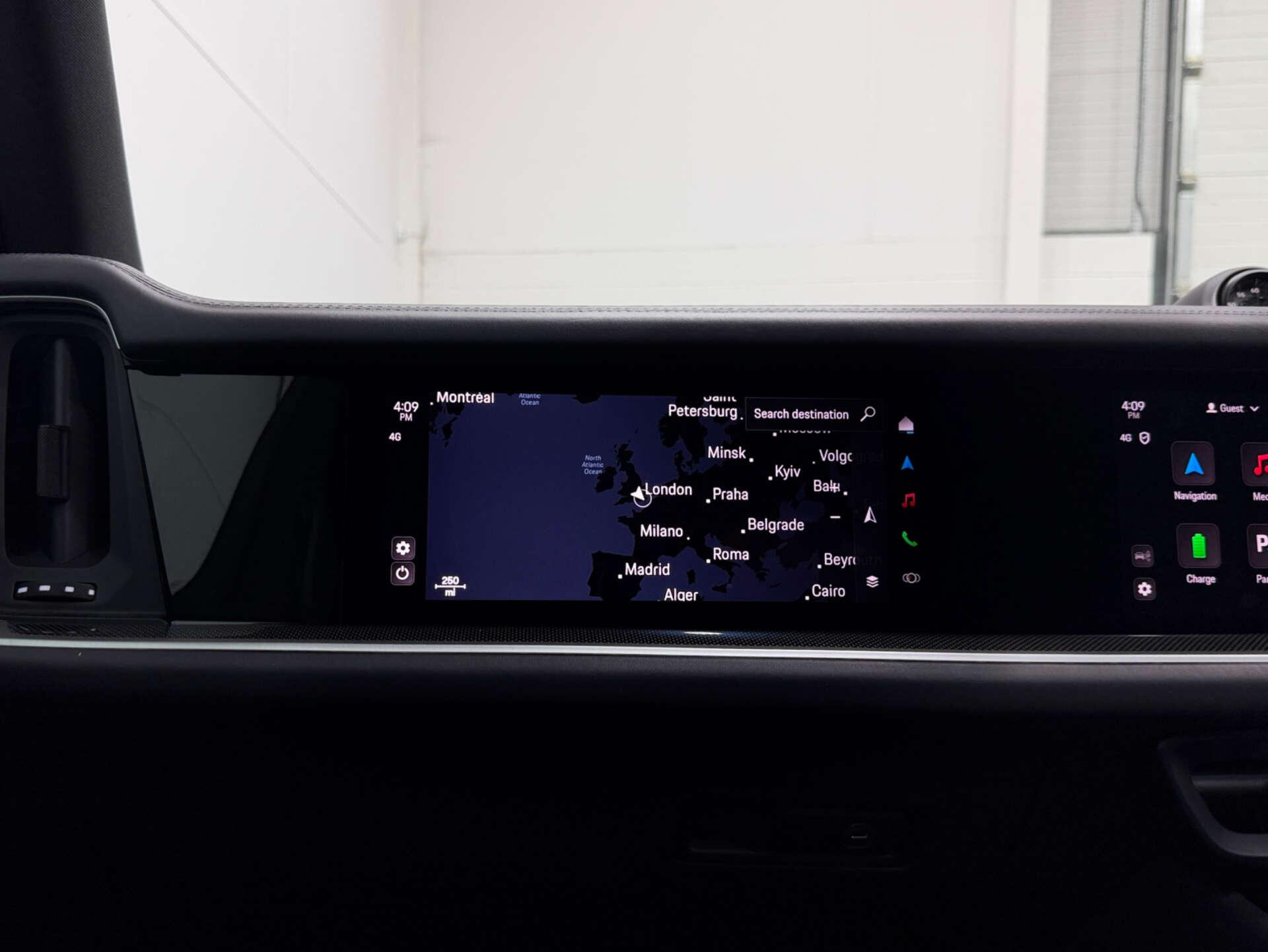 Porsche Cayenne view 45