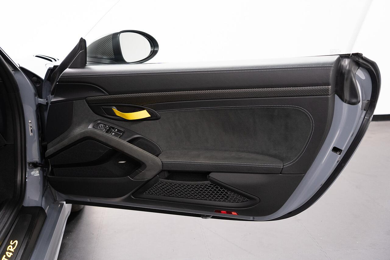 Porsche Cayman view 25
