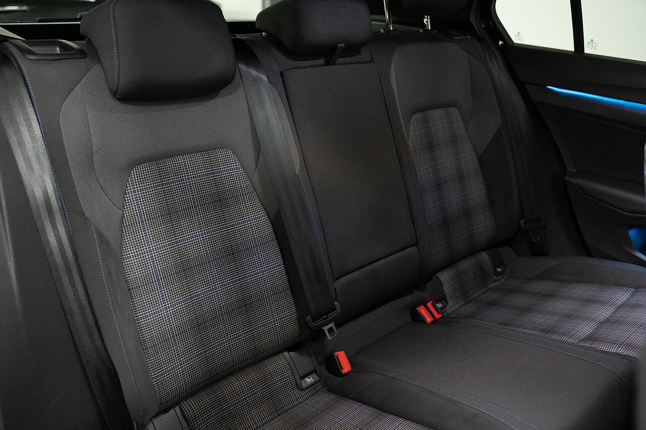 Volkswagen Golf view 26