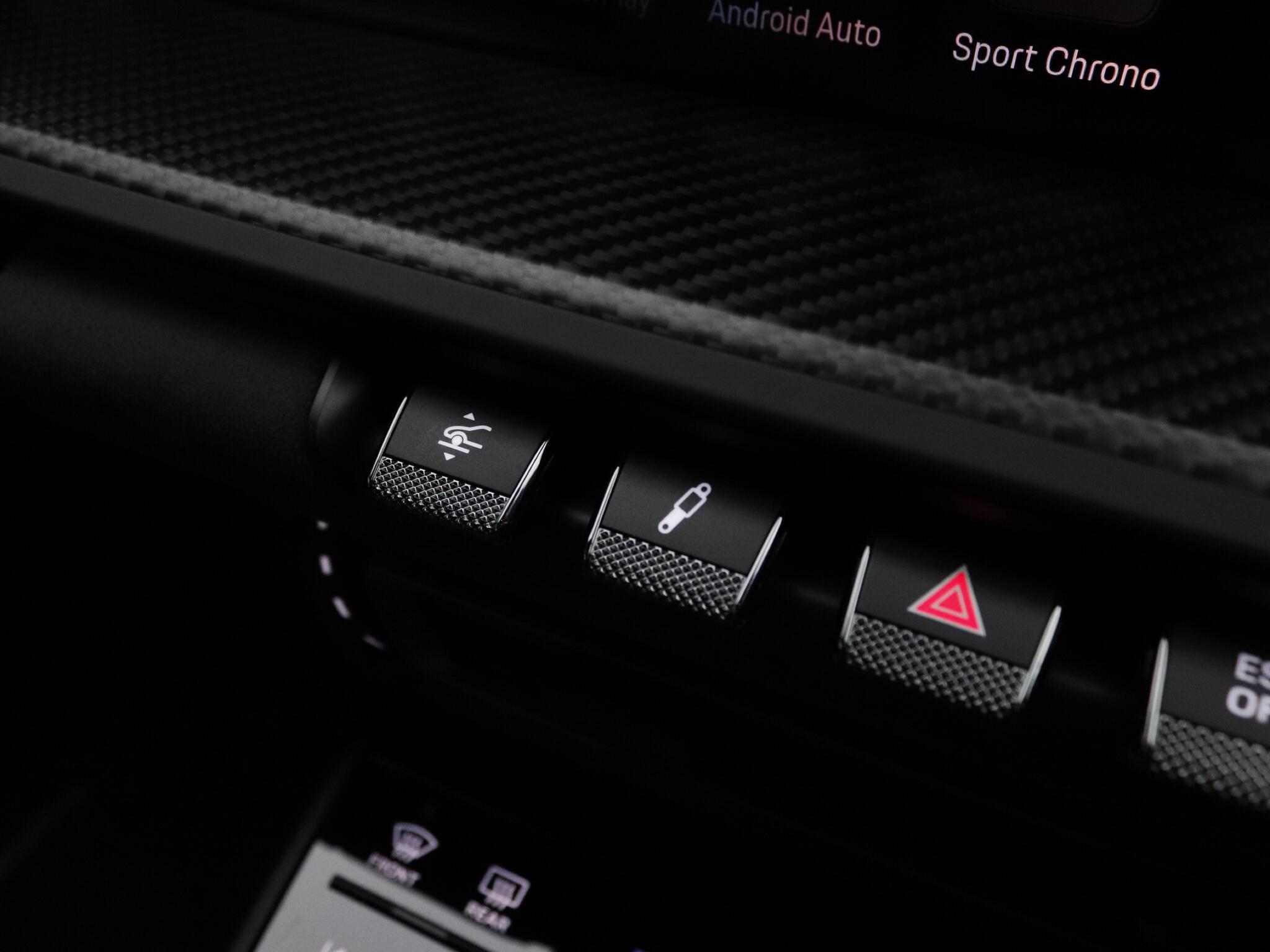 Porsche 911 view 41