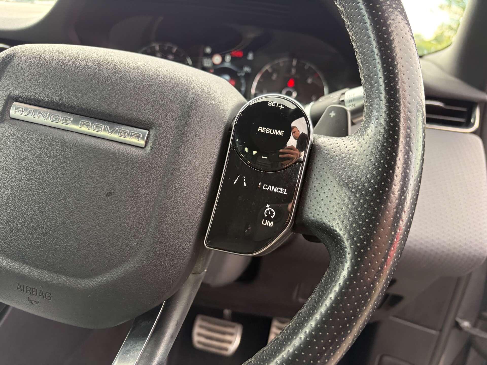 Land Rover Range Rover Evoque view 39