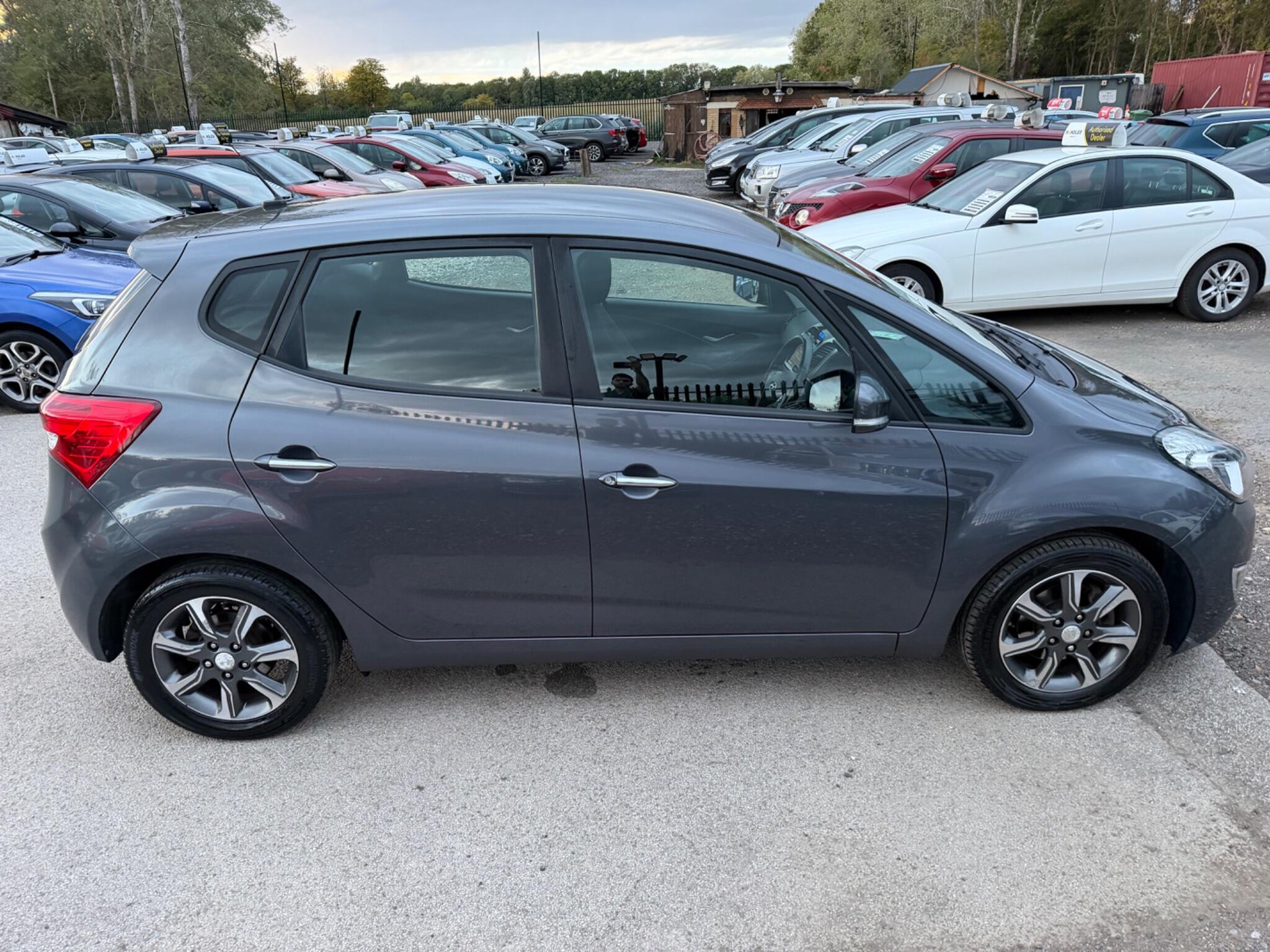 Hyundai Ix20 view 18