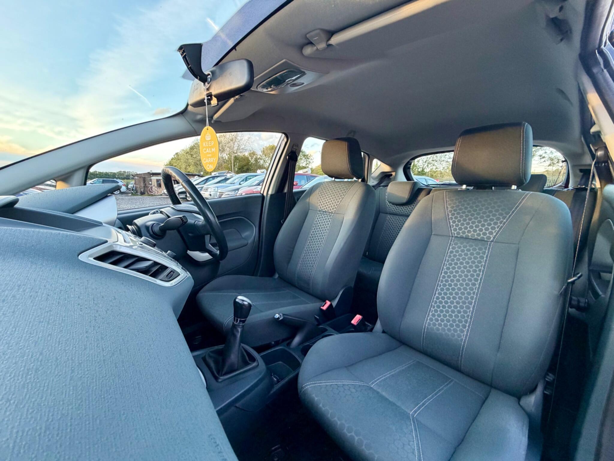 Ford Fiesta view 49