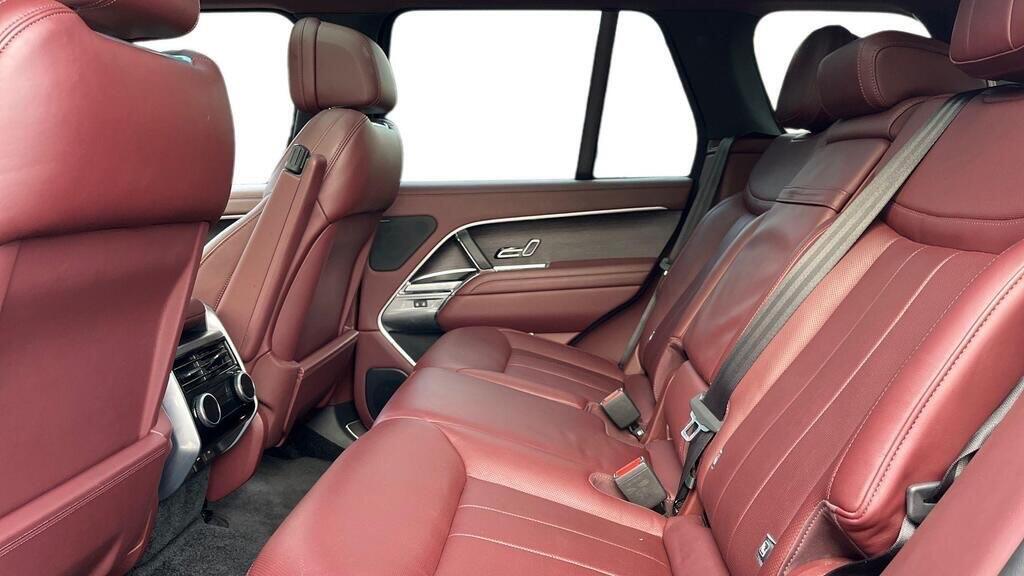 Land Rover Range Rover view 8