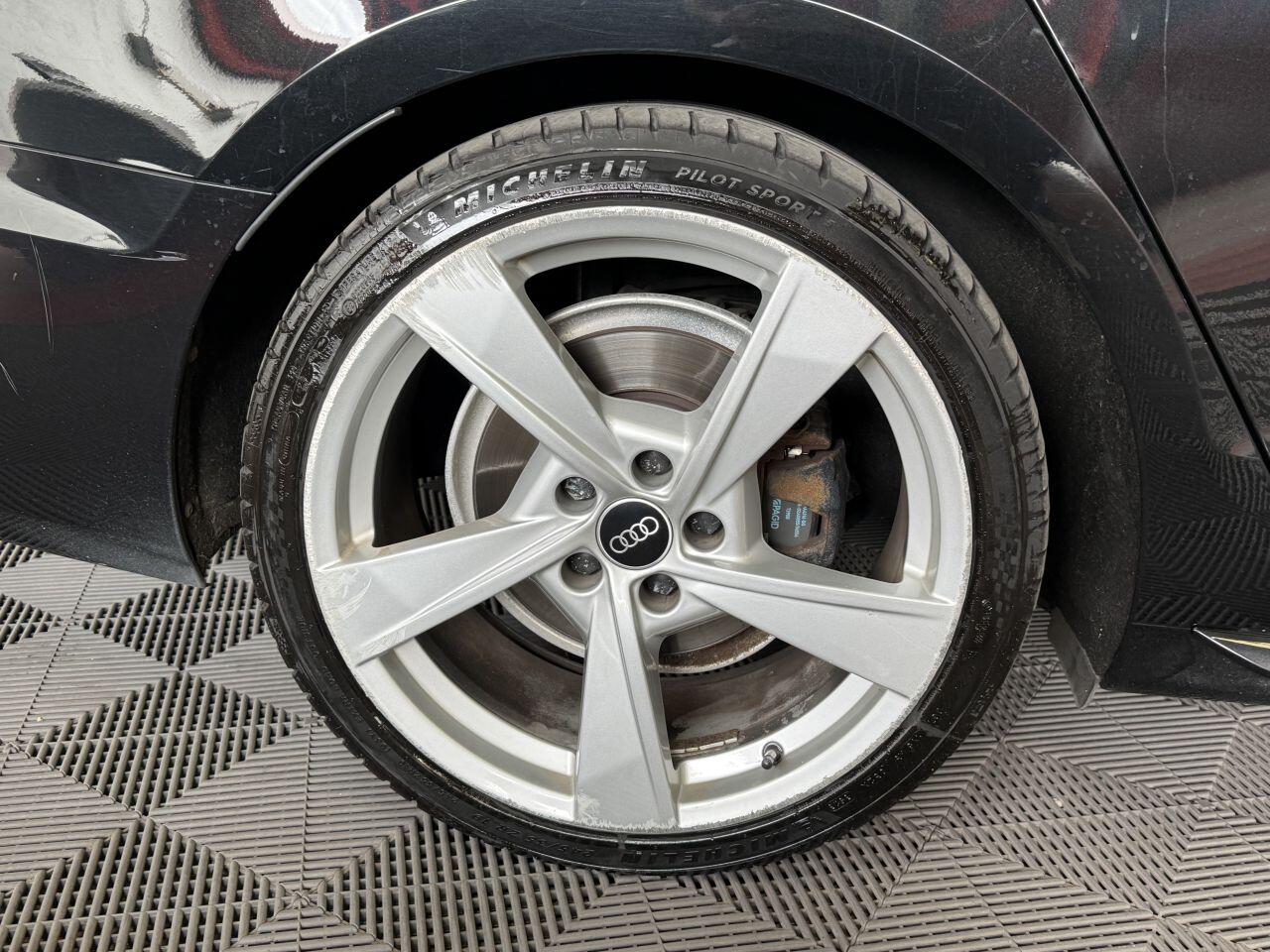 Audi A4 view 19