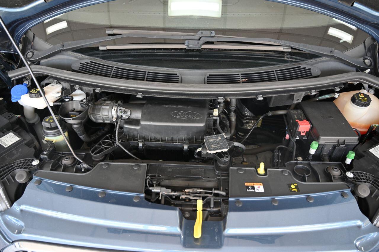 Ford Tourneo Custom view 38
