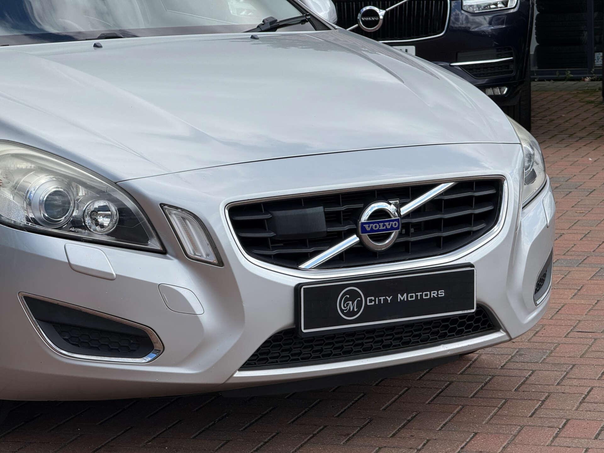 Volvo V60 view 15