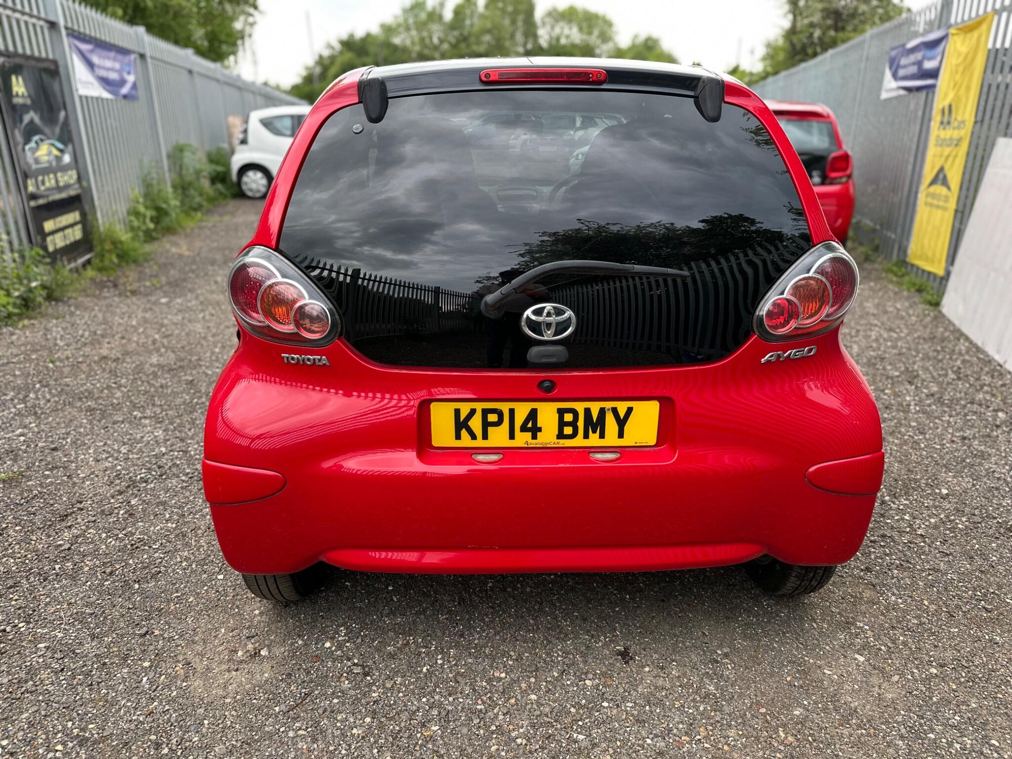 2014 Toyota AYGO image 9