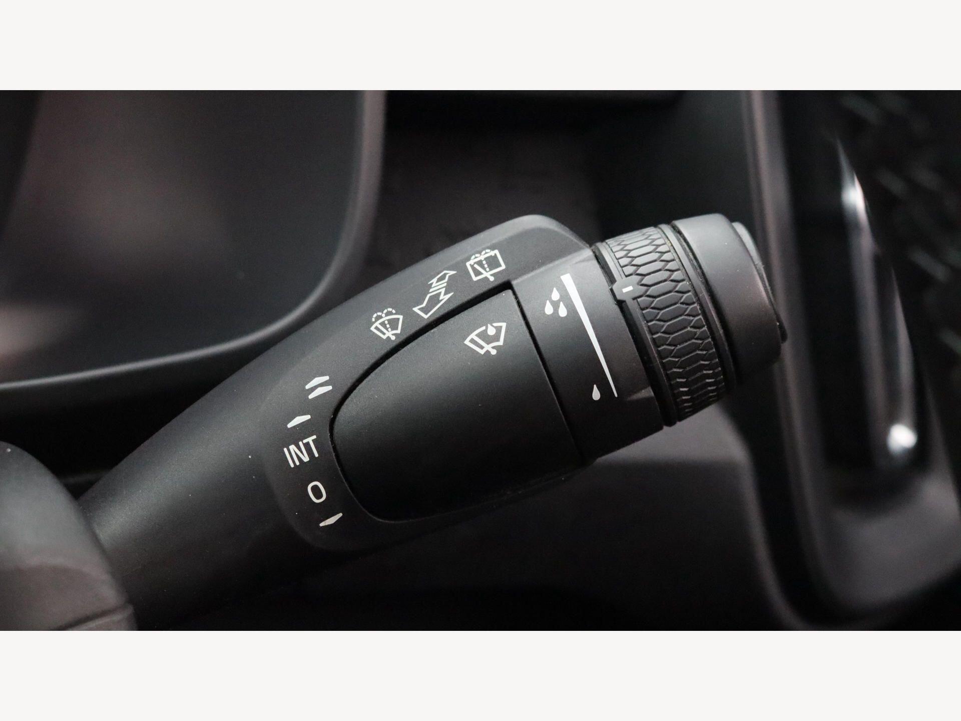 Volvo XC40 view 23