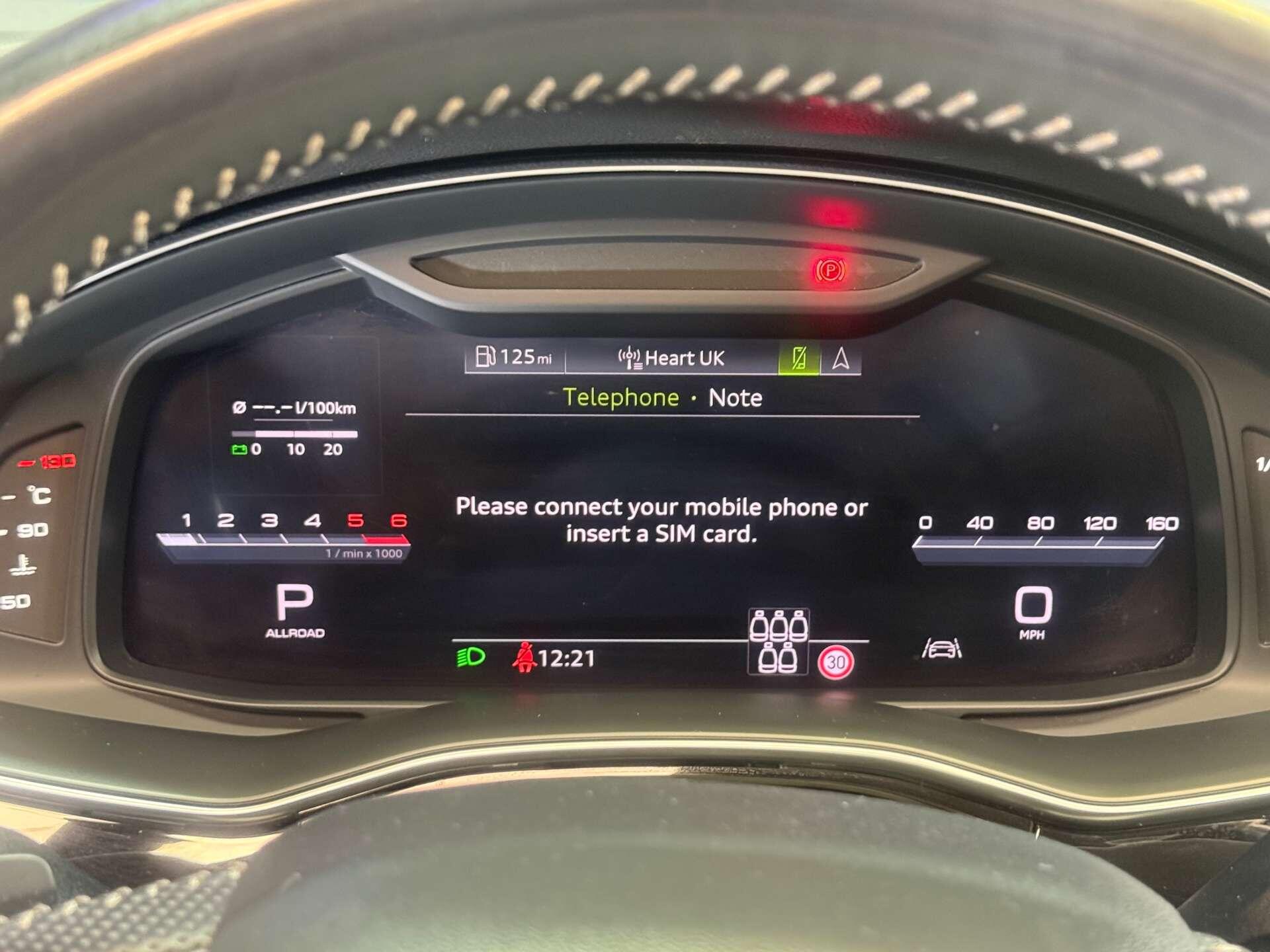 Audi SQ7 view 44