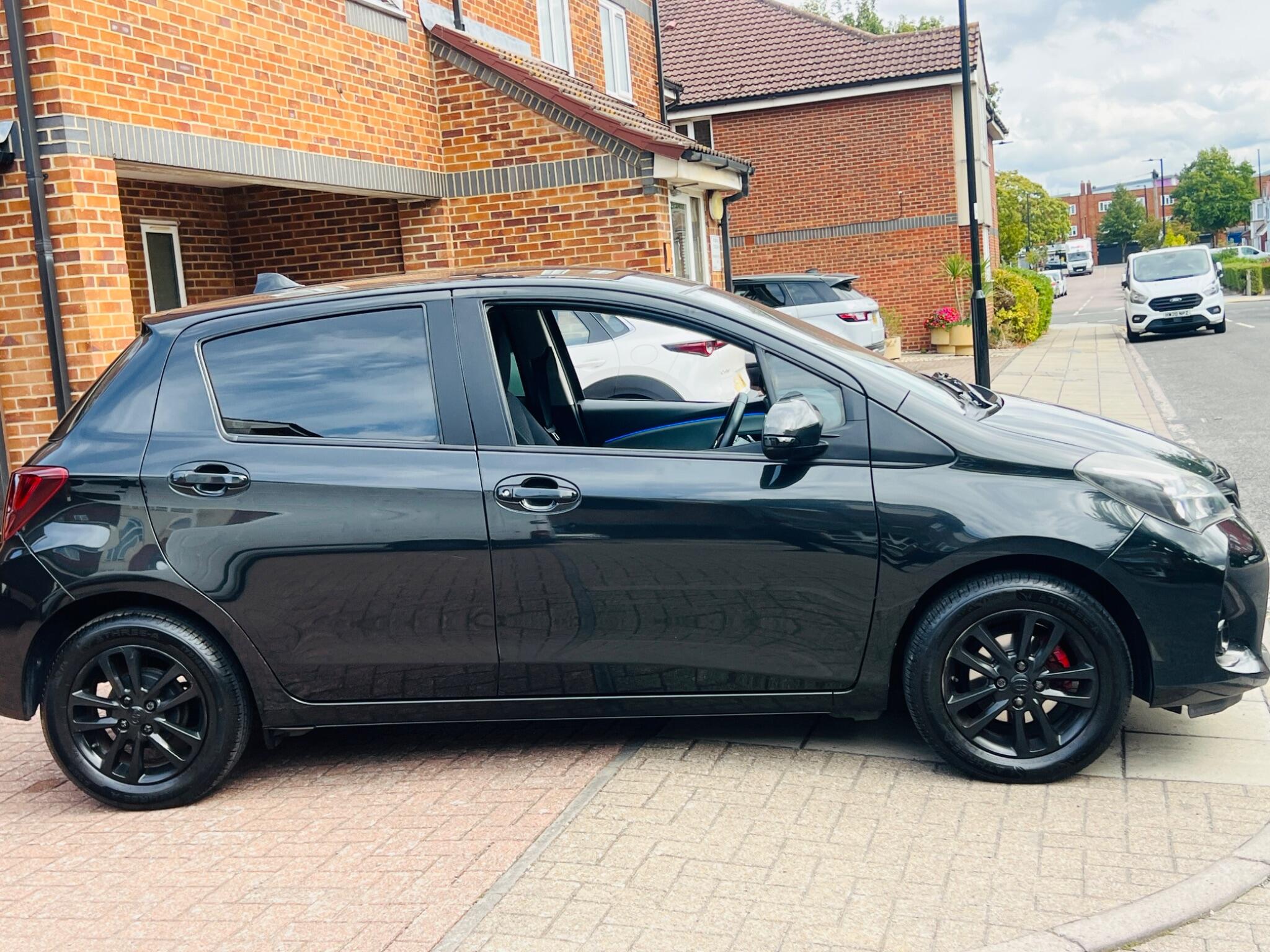 Toyota Yaris view 20