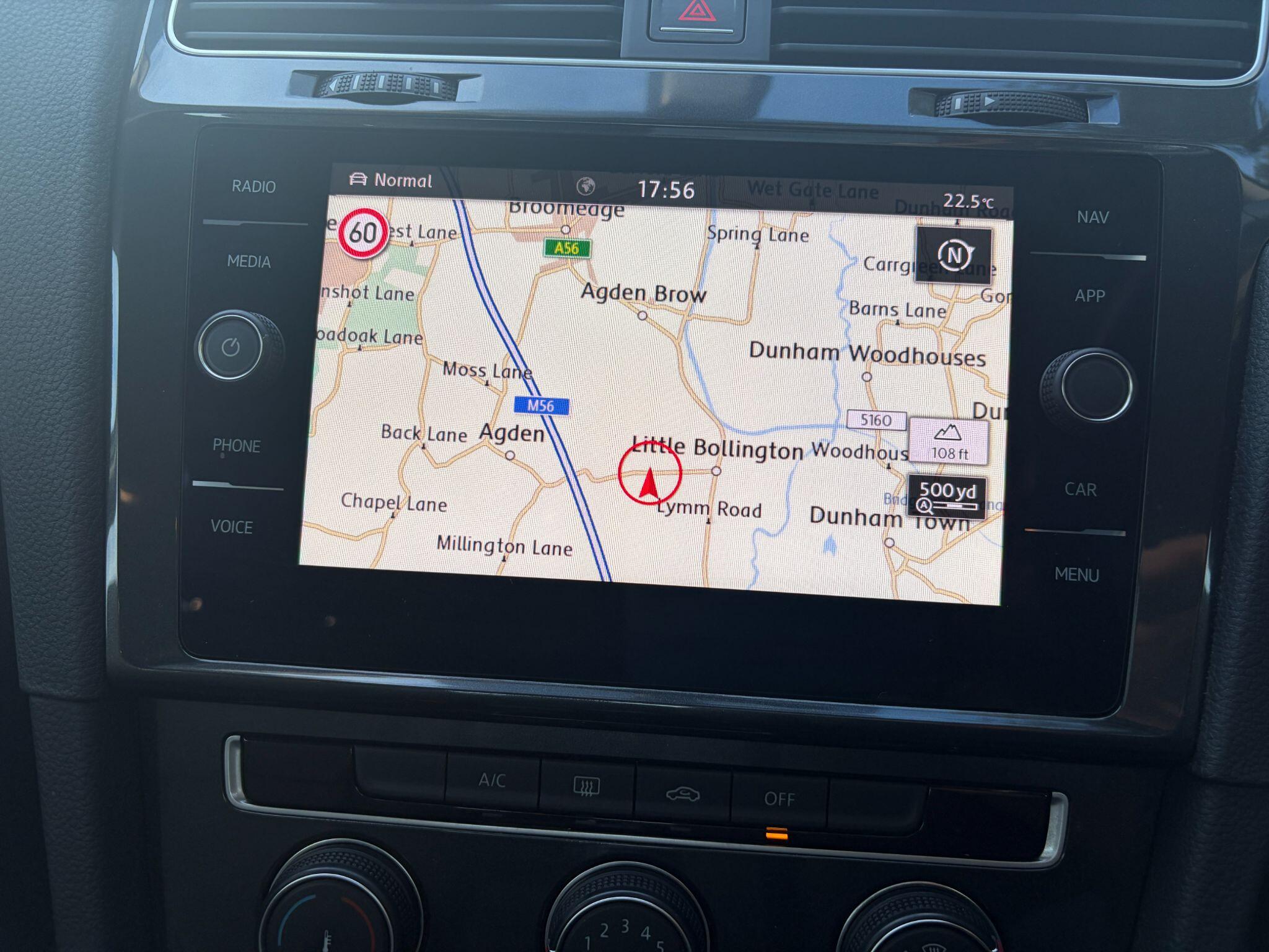 Volkswagen Golf view 24