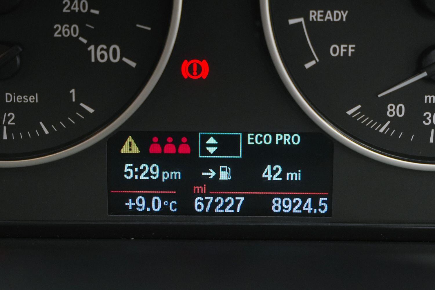 BMW 1 Series view 19