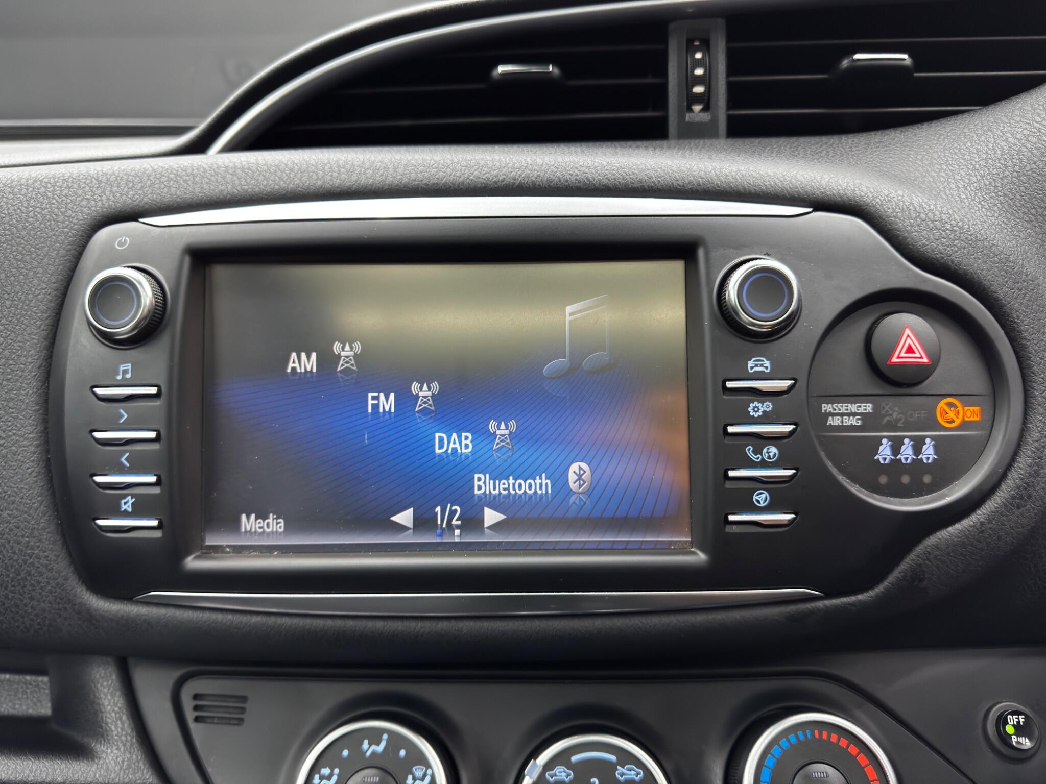 Toyota Yaris view 28