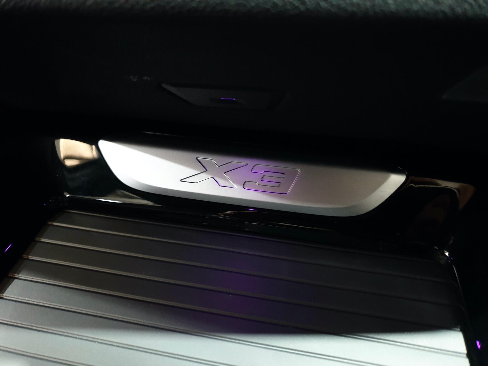 BMW X3 view 68
